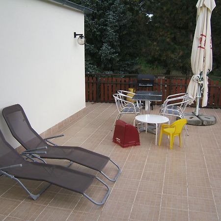 Penzion V Roklich & Apartmens V Roklich Ржичани Экстерьер фото