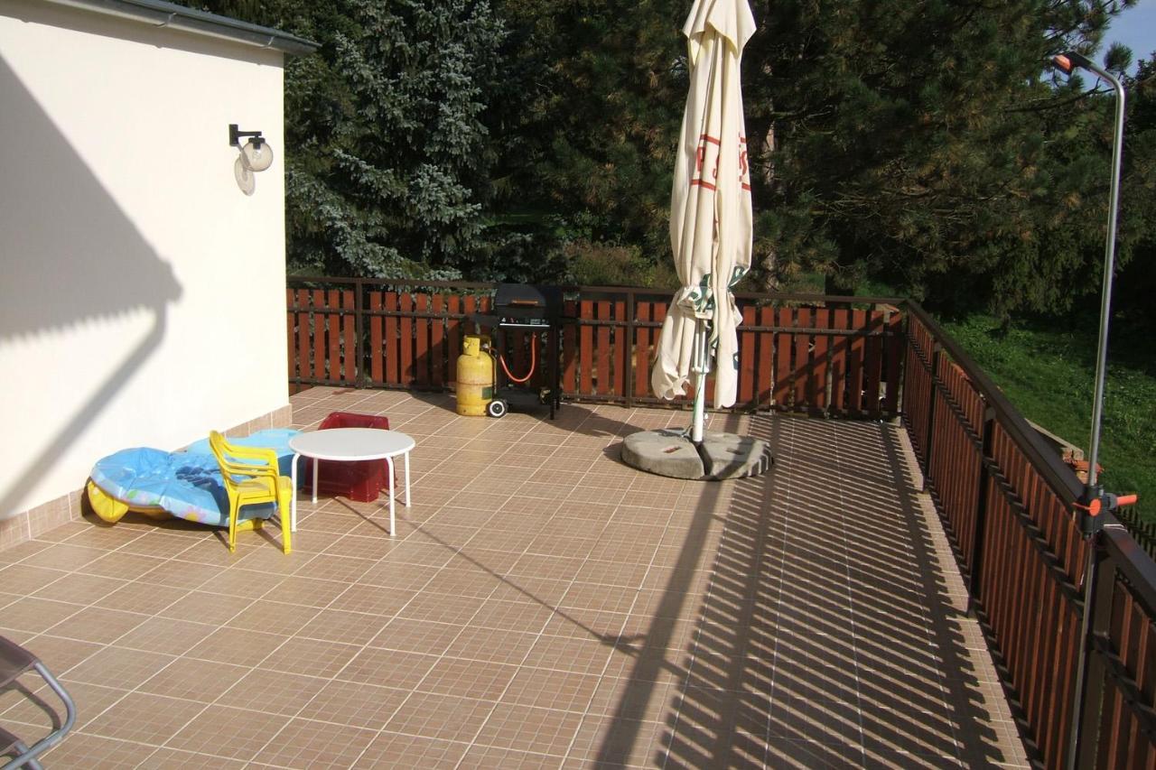Penzion V Roklich & Apartmens V Roklich Ржичани Экстерьер фото